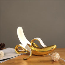 Görseli Galeri görüntüleyiciye yükleyin, Woodtoolz Banana Desk Lamp

