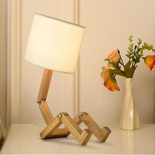 Charger l&#39;image dans la galerie, Robot Shape Wooden LED Table Lamp
